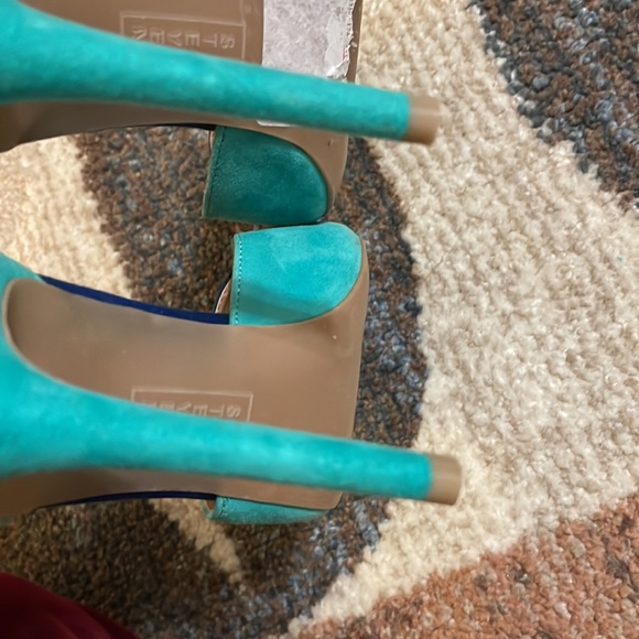 Steven by Steve Madden two tone ankle strap heels - Picture 8 of 8